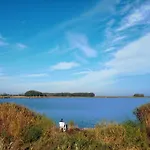 Fischstuebchen Neeberg 1 - Hase Und Fuchs * Krummin