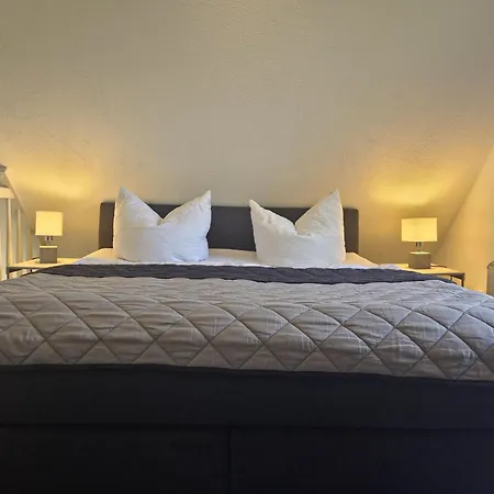 Fischstuebchen Neeberg 1 - Hase Und Fuchs Nyaraló Krummin