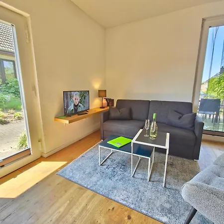 Fischstuebchen Neeberg 1 - Hase Und Fuchs Nyaraló Krummin