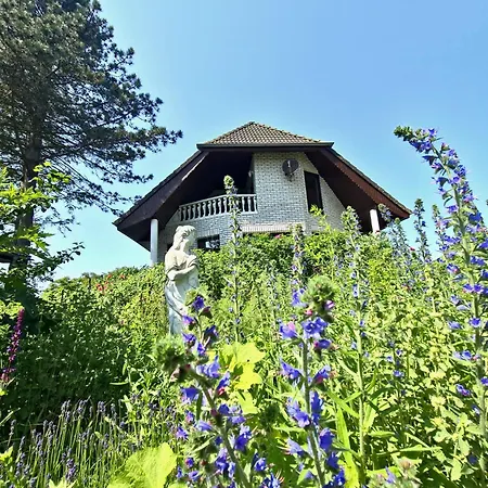 Fischstuebchen Neeberg 1 - Hase Und Fuchs