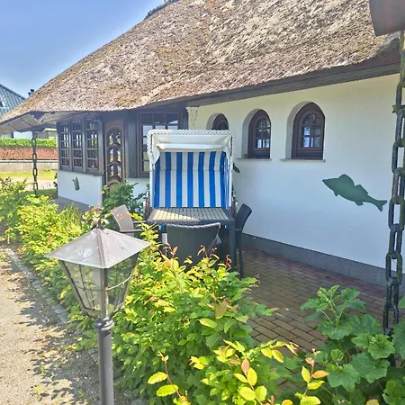 Fischstuebchen Neeberg 1 - Hase Und Fuchs *